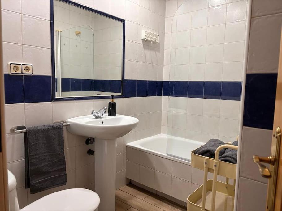 For You Rentals Coqueto Apartamento Temporal De Dos Dormitorios En El Corazon De Madrid Sgv63 Екстериор снимка