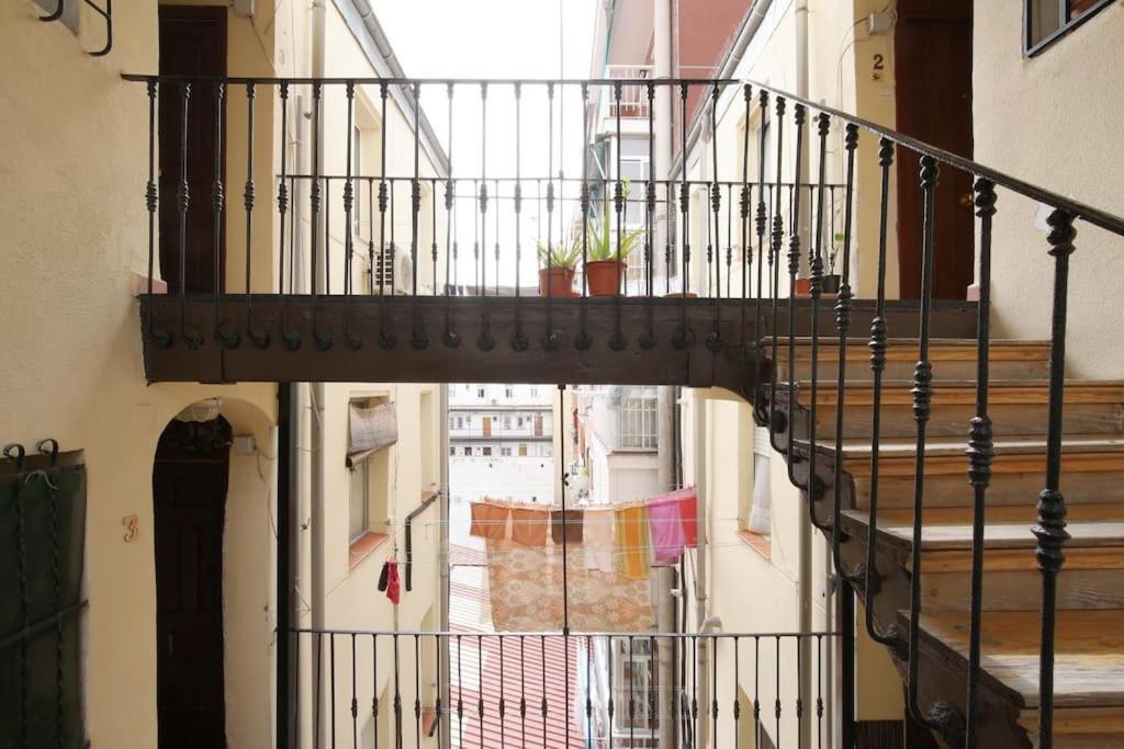 For You Rentals Coqueto Apartamento Temporal De Dos Dormitorios En El Corazon De Madrid Sgv63 Екстериор снимка